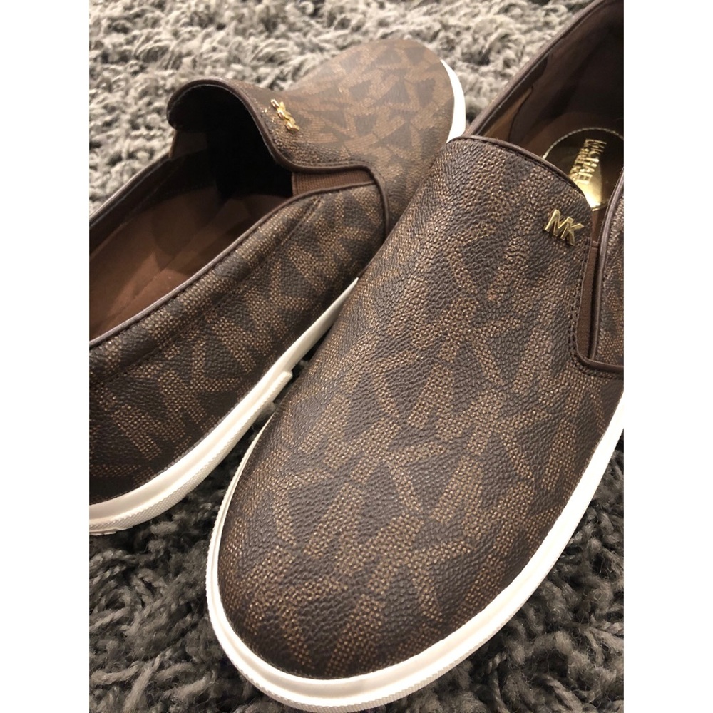 Michael Kors Flats ♥️ Size 10